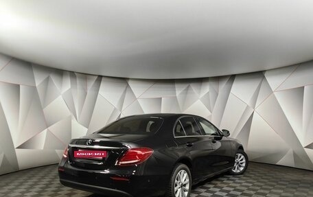 Mercedes-Benz E-Класс, 2020 год, 2 999 999 рублей, 2 фотография