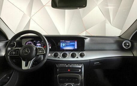 Mercedes-Benz E-Класс, 2020 год, 2 999 999 рублей, 12 фотография