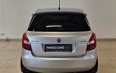 Skoda Fabia II, 2013 год, 655 000 рублей, 5 фотография