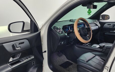 Mercedes-Benz GLB, 2021 год, 3 250 000 рублей, 14 фотография