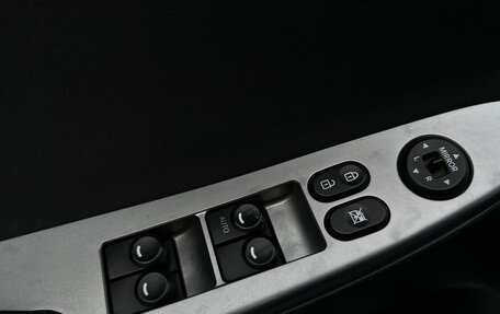 Hyundai Solaris II рестайлинг, 2016 год, 870 000 рублей, 24 фотография