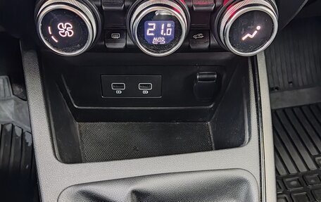 Renault Duster, 2021 год, 2 440 000 рублей, 14 фотография