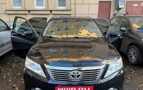 Toyota Camry, 2014 год, 1 550 000 рублей, 3 фотография