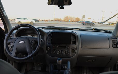 Ford Escape II, 2004 год, 700 000 рублей, 9 фотография