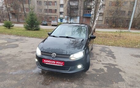 Volkswagen Polo VI (EU Market), 2010 год, 830 000 рублей, 2 фотография