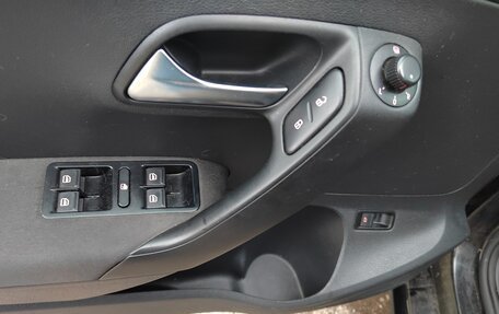 Volkswagen Polo VI (EU Market), 2010 год, 830 000 рублей, 6 фотография