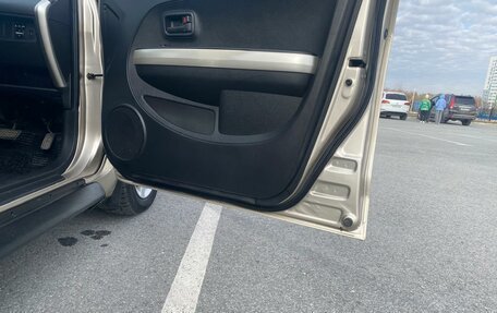 Toyota Ist II, 2003 год, 500 000 рублей, 15 фотография