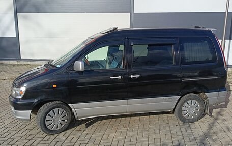 Toyota Town Ace III, 1998 год, 450 000 рублей, 2 фотография