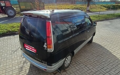 Toyota Town Ace III, 1998 год, 450 000 рублей, 14 фотография