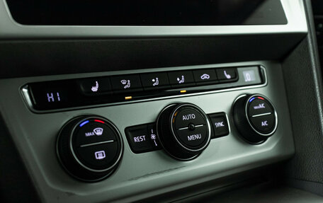 Volkswagen Passat B8 рестайлинг, 2017 год, 1 950 000 рублей, 16 фотография