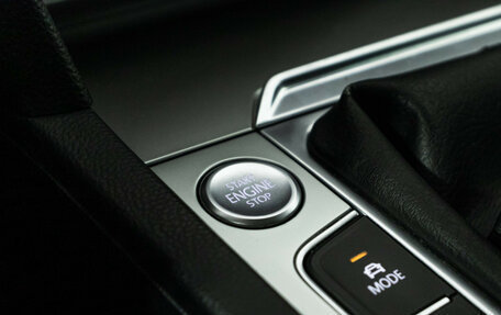 Volkswagen Passat B8 рестайлинг, 2017 год, 1 950 000 рублей, 17 фотография