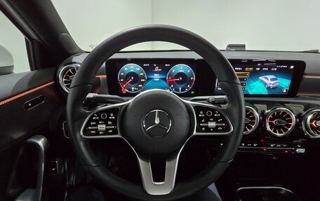 Mercedes-Benz A-Класс, 2022 год, 2 799 999 рублей, 7 фотография