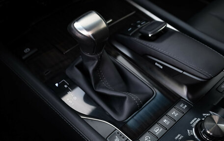 Lexus LX III, 2016 год, 6 199 000 рублей, 21 фотография