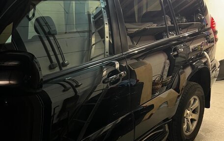 Toyota Land Cruiser Prado 120 рестайлинг, 2008 год, 2 200 000 рублей, 8 фотография