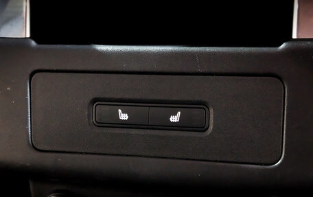 Land Rover Discovery IV, 2017 год, 3 300 000 рублей, 29 фотография