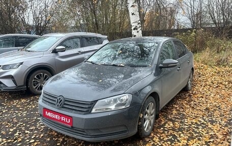 Volkswagen Passat B7, 2012 год, 649 000 рублей, 1 фотография
