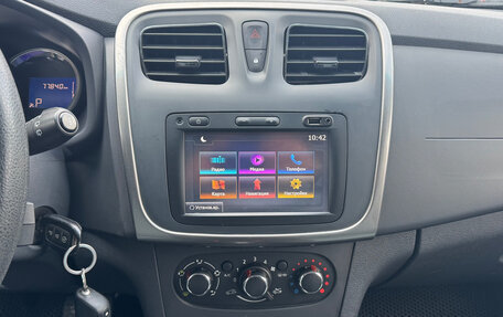 Renault Sandero II рестайлинг, 2017 год, 1 249 000 рублей, 18 фотография