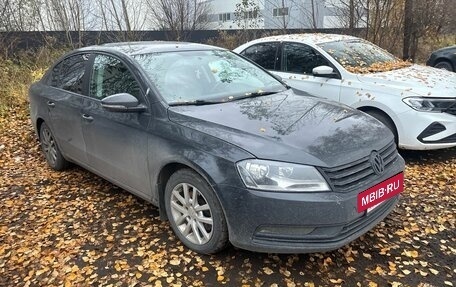 Volkswagen Passat B7, 2012 год, 649 000 рублей, 2 фотография