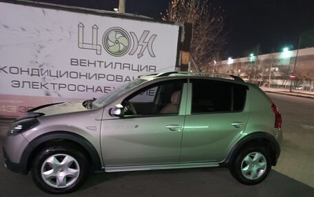 Renault Sandero I, 2013 год, 720 000 рублей, 2 фотография