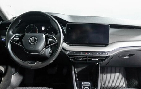 Skoda Octavia IV, 2021 год, 2 420 000 рублей, 10 фотография