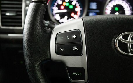 Toyota Land Cruiser 200, 2012 год, 3 200 000 рублей, 11 фотография