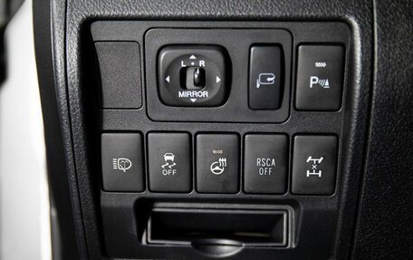 Toyota Land Cruiser 200, 2012 год, 3 200 000 рублей, 19 фотография