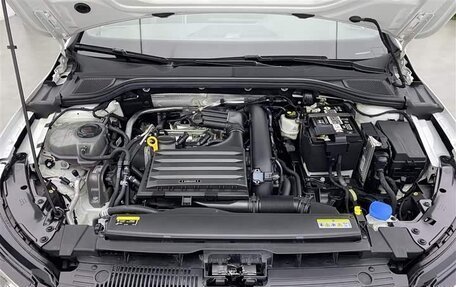 Volkswagen Golf VIII, 2022 год, 1 944 001 рублей, 11 фотография