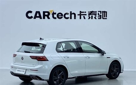 Volkswagen Golf VIII, 2022 год, 1 944 001 рублей, 2 фотография