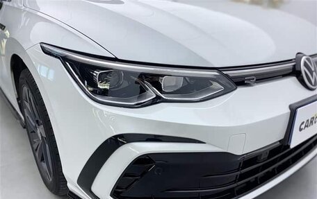 Volkswagen Golf VIII, 2022 год, 1 944 001 рублей, 5 фотография