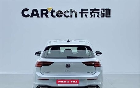 Volkswagen Golf VIII, 2022 год, 1 944 001 рублей, 3 фотография