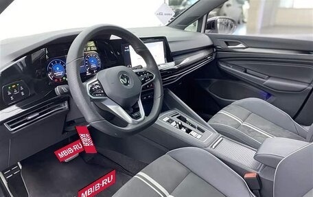 Volkswagen Golf VIII, 2022 год, 1 944 001 рублей, 17 фотография