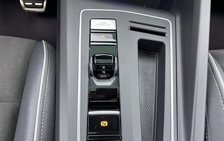 Volkswagen Golf VIII, 2022 год, 1 944 001 рублей, 26 фотография