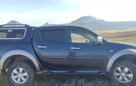 Mitsubishi L200 IV рестайлинг, 2014 год, 1 850 000 рублей, 2 фотография