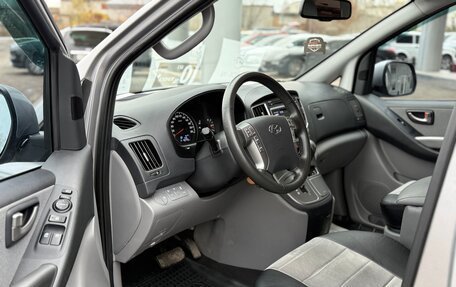 Hyundai H-1 II рестайлинг, 2021 год, 3 950 000 рублей, 12 фотография