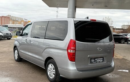 Hyundai H-1 II рестайлинг, 2021 год, 3 950 000 рублей, 7 фотография