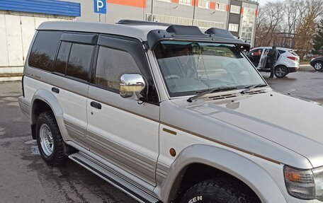 Mitsubishi Pajero III рестайлинг, 1994 год, 790 000 рублей, 3 фотография