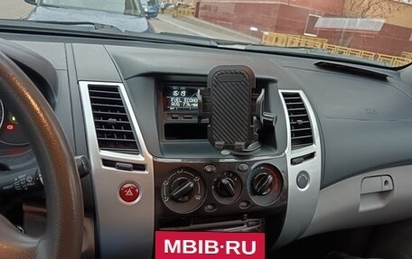 Mitsubishi Pajero Sport II рестайлинг, 2011 год, 1 250 000 рублей, 3 фотография
