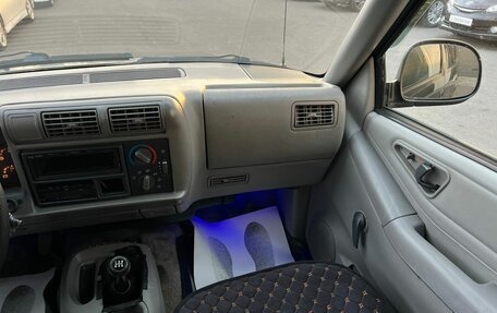 Chevrolet Blazer II рестайлинг, 1998 год, 349 999 рублей, 15 фотография