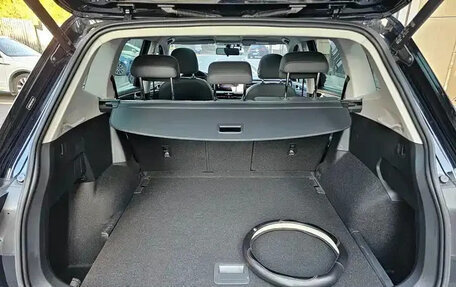 Volkswagen Tiguan II, 2022 год, 2 500 000 рублей, 5 фотография