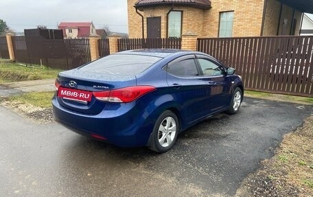 Hyundai Elantra V, 2013 год, 890 000 рублей, 2 фотография