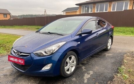 Hyundai Elantra V, 2013 год, 890 000 рублей, 4 фотография