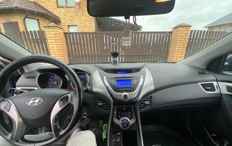 Hyundai Elantra V, 2013 год, 890 000 рублей, 14 фотография