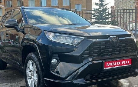 Toyota RAV4, 2020 год, 3 690 000 рублей, 1 фотография