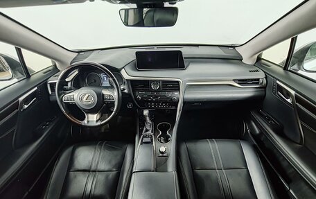 Lexus RX IV рестайлинг, 2019 год, 3 890 000 рублей, 14 фотография