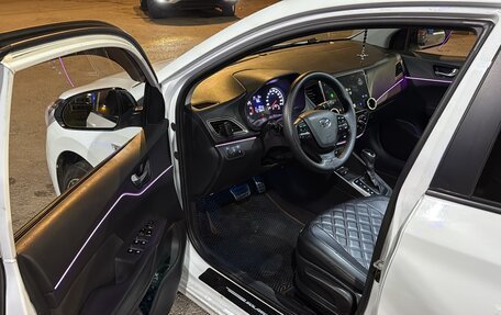 Hyundai Solaris II рестайлинг, 2019 год, 1 050 000 рублей, 7 фотография