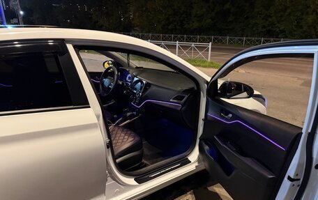 Hyundai Solaris II рестайлинг, 2019 год, 1 050 000 рублей, 9 фотография