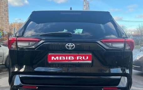 Toyota RAV4, 2020 год, 3 690 000 рублей, 3 фотография