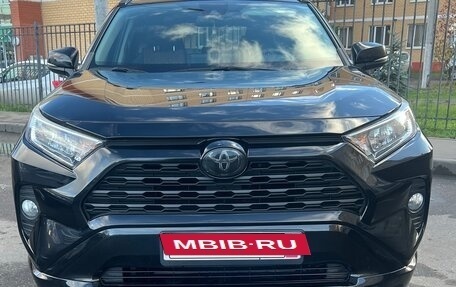 Toyota RAV4, 2020 год, 3 690 000 рублей, 6 фотография