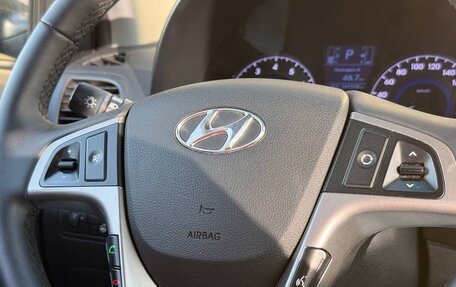 Hyundai Solaris II рестайлинг, 2015 год, 1 050 000 рублей, 16 фотография