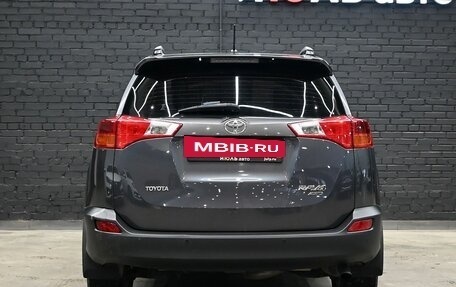 Toyota RAV4, 2014 год, 2 000 000 рублей, 5 фотография